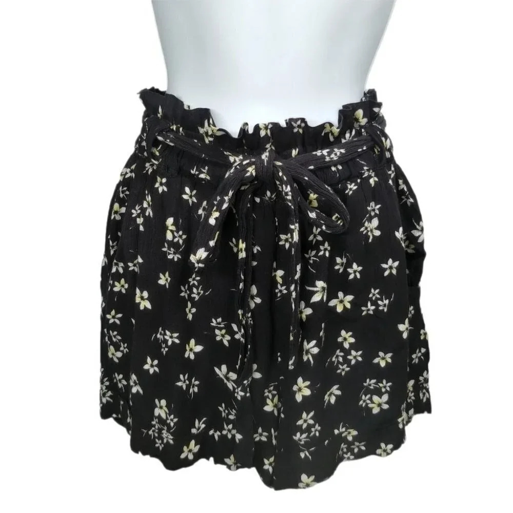 La Classe Couture Cloth High Rise Shorts,  XS